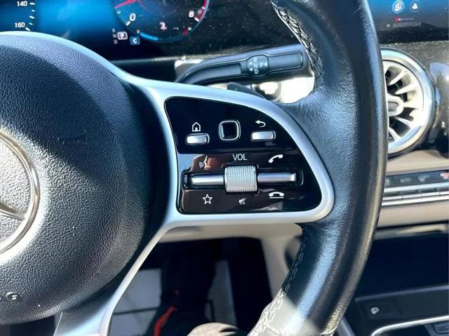 2021 Mercedes-Benz GLB 250