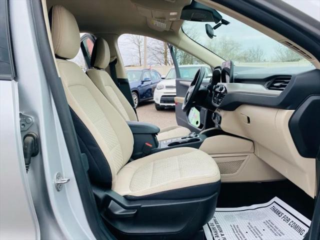 2020 Ford Escape SE