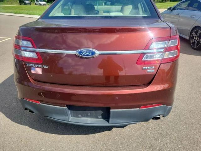 2015 Ford Taurus SEL