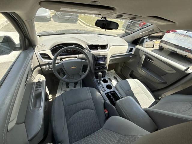 2017 Chevrolet Traverse LS