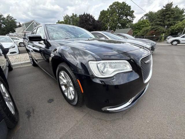 2015 Chrysler 300 Limited