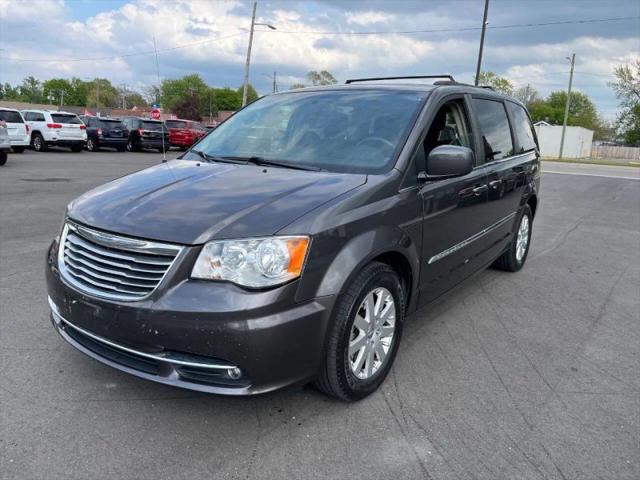 2015 Chrysler Town & Country Touring for sale in Lincoln Park, MI