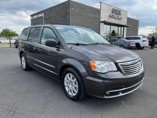 2015 Chrysler Town & Country Touring