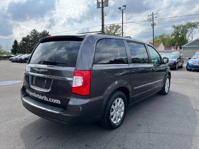 2015 Chrysler Town & Country Touring