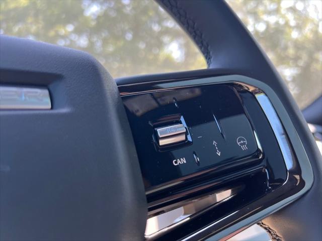2026 Land Rover Range Rover Evoque Dynamic SE