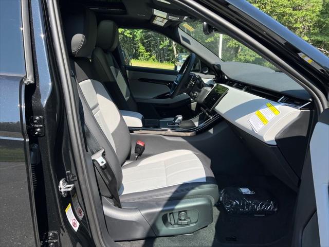 2026 Land Rover Range Rover Evoque Dynamic SE