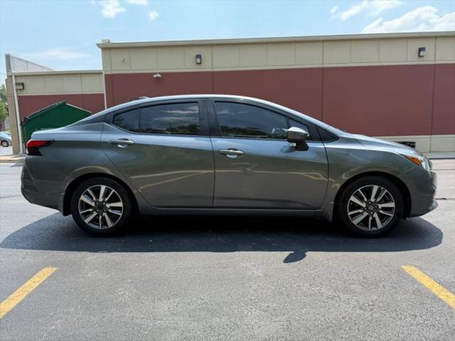 2020 Nissan Versa SV Xtronic CVT
