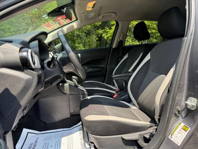 2020 Nissan Versa SV Xtronic CVT