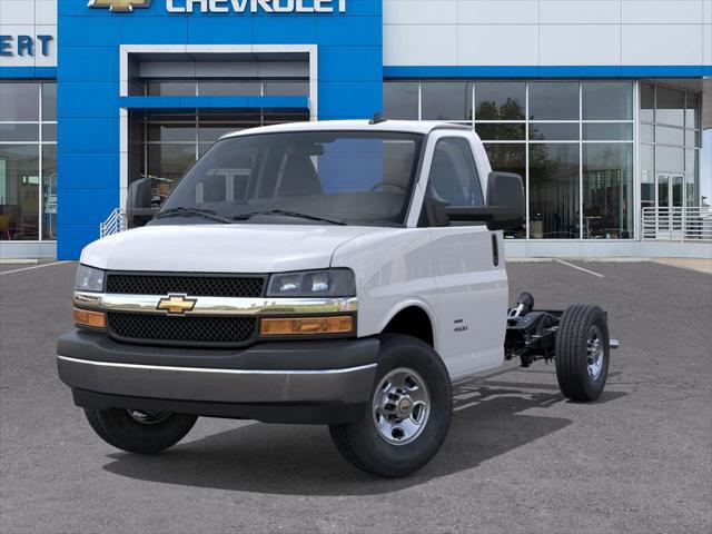 2025 Chevrolet Express Cutaway Work Van