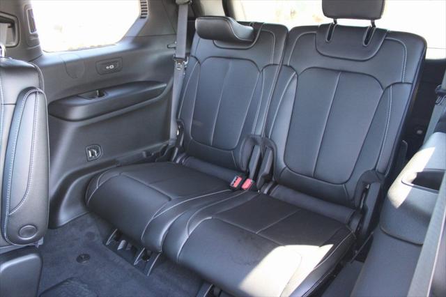 2025 Jeep Grand Cherokee L Limited 4x4