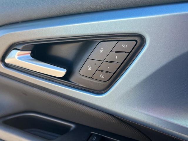 2025 Chevrolet Equinox LT 2