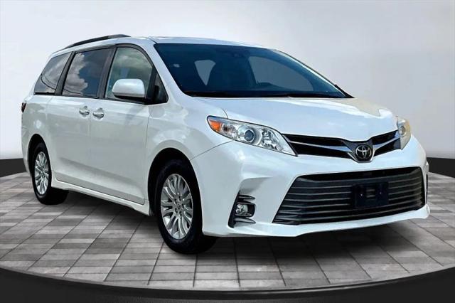 2020 Toyota Sienna XLE for sale in Houston, TX