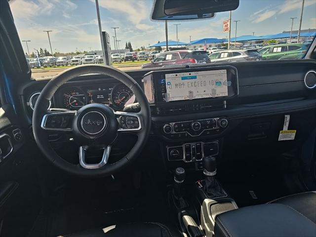 2025 Jeep Wrangler 4-Door Sahara 4x4