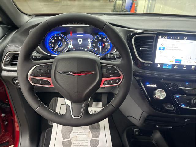 New 2026 Chrysler Pacifica For Sale in Wilmington, OH