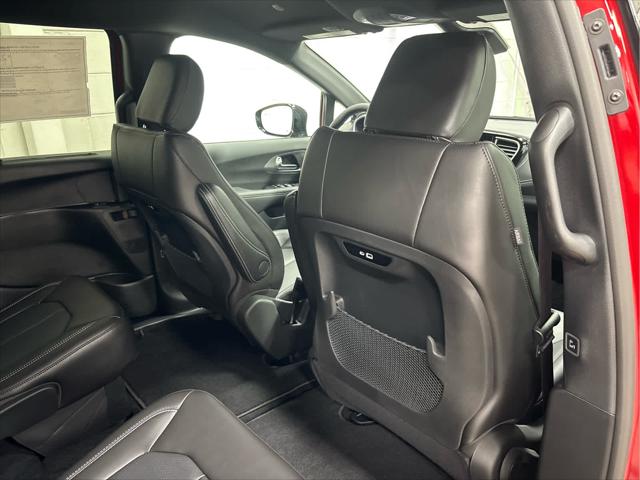 New 2026 Chrysler Pacifica For Sale in Wilmington, OH