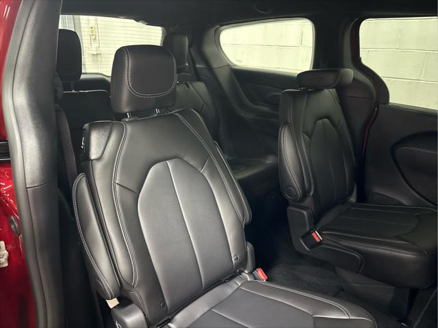 New 2026 Chrysler Pacifica For Sale in Wilmington, OH