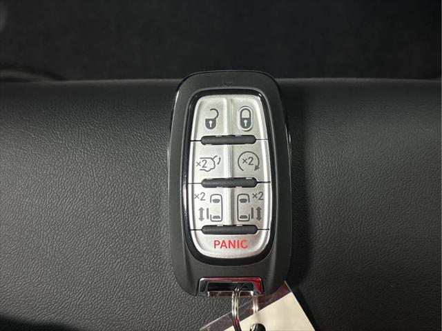 New 2026 Chrysler Pacifica For Sale in Wilmington, OH