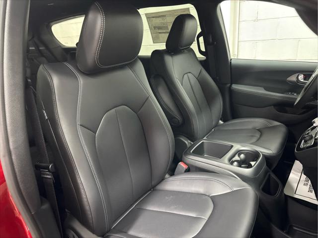 New 2026 Chrysler Pacifica For Sale in Wilmington, OH