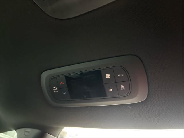 New 2026 Chrysler Pacifica For Sale in Wilmington, OH