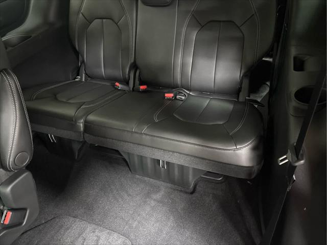New 2026 Chrysler Pacifica For Sale in Wilmington, OH