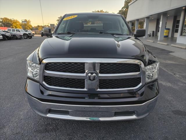 2019 RAM 1500 Classic Tradesman Crew Cab 4x2 57 Box 2019 RAM 1500 Classic Tradesman Crew Cab 4x2 57 Box