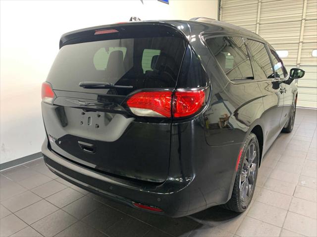 2020 Chrysler Pacifica Touring L Plus