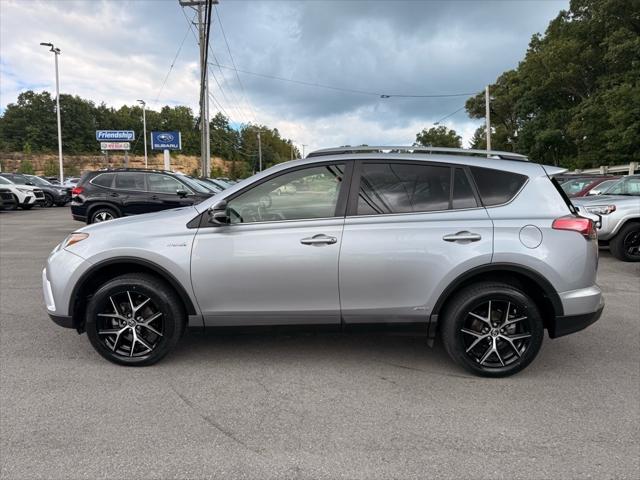 2017 Toyota RAV4 Hybrid SE