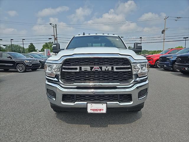 2024 RAM 2500 Tradesman Crew Cab 4x4 64 Box