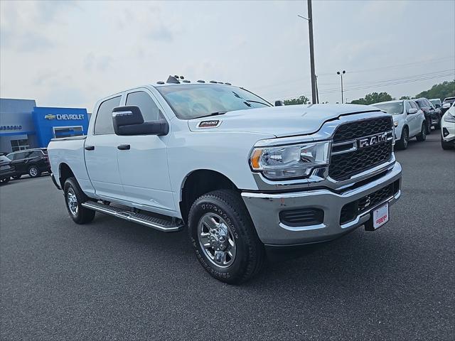 2024 RAM 2500 Tradesman Crew Cab 4x4 64 Box