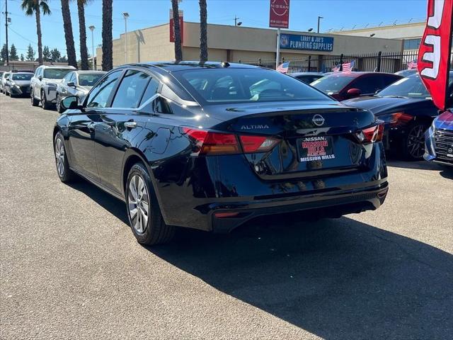 2025 Nissan Altima S FWD