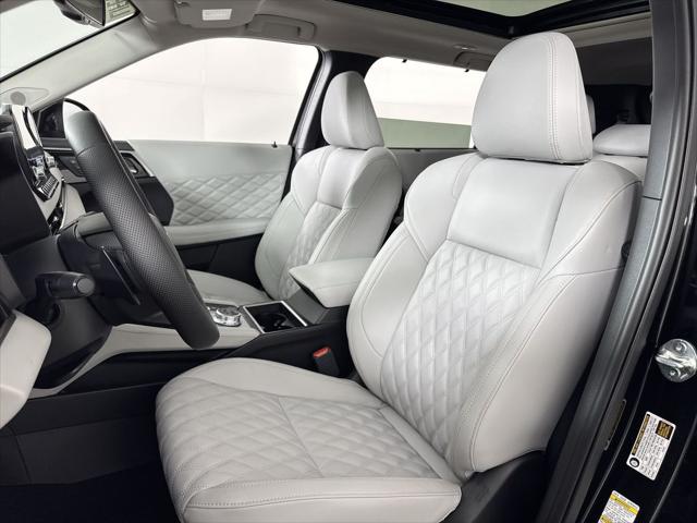 2025 Mitsubishi Outlander PHEV PLATINUM EDITION S-AWC