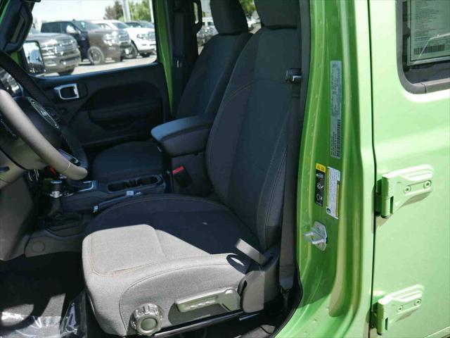 2025 Jeep Wrangler 4-Door Summit 4x4