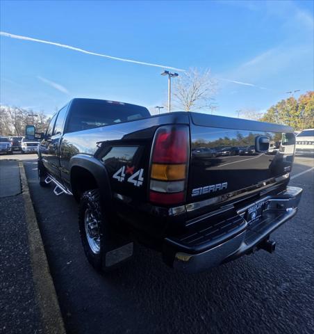 2007 GMC Sierra 2500HD Classic Sle Pickup 4d 6 1/2 Ft 4wd LBZ