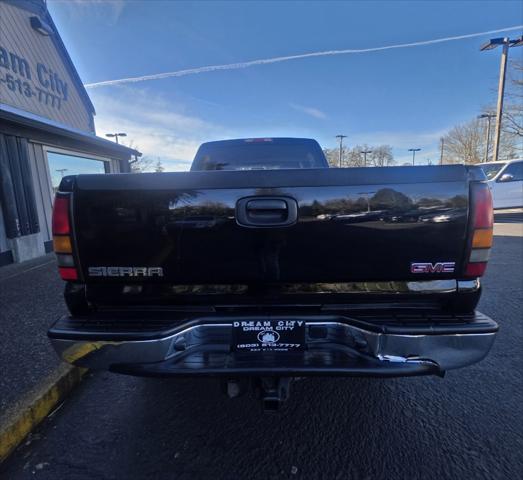 2007 GMC Sierra 2500HD Classic Sle Pickup 4d 6 1/2 Ft 4wd LBZ