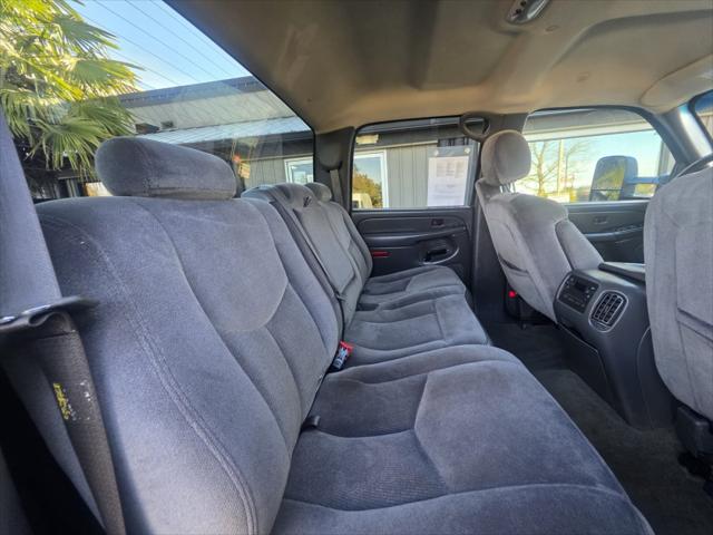 2007 GMC Sierra 2500HD Classic Sle Pickup 4d 6 1/2 Ft 4wd LBZ