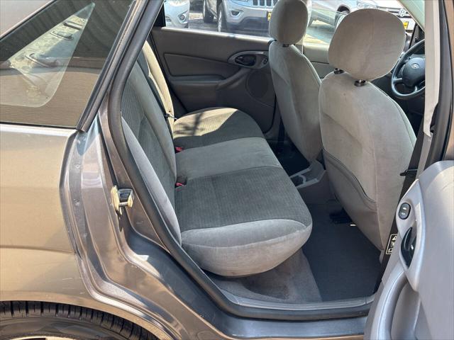 2003 Ford Focus SE 4dr Sedan