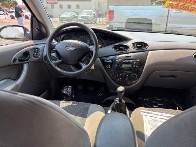 2003 Ford Focus SE 4dr Sedan