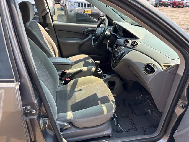 2003 Ford Focus SE 4dr Sedan