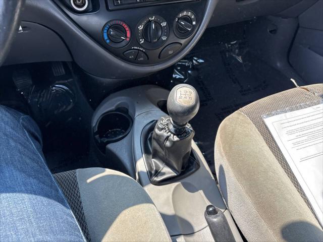 2003 Ford Focus SE 4dr Sedan