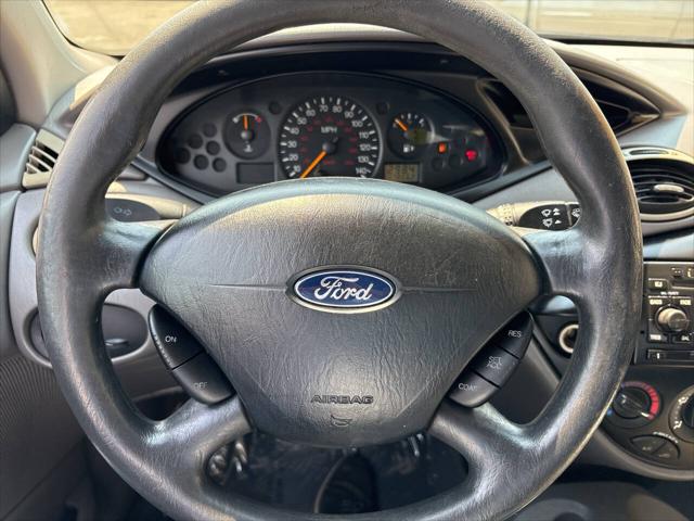 2003 Ford Focus SE 4dr Sedan
