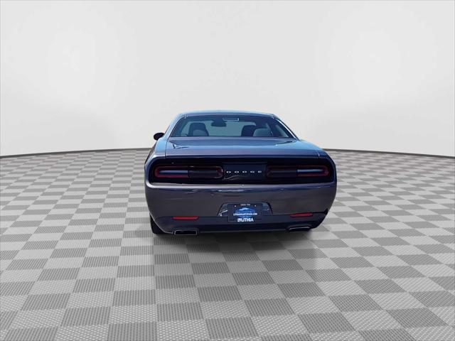 2016 Dodge Challenger SXT