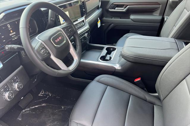 2025 GMC Sierra 3500HD 4WD Crew Cab Standard Bed SLT