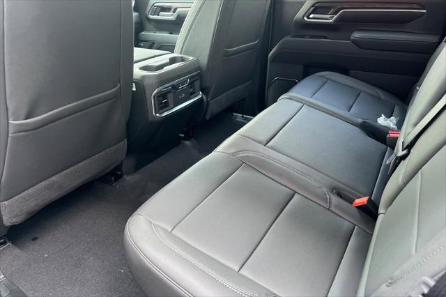 2025 GMC Sierra 3500HD 4WD Crew Cab Standard Bed SLT