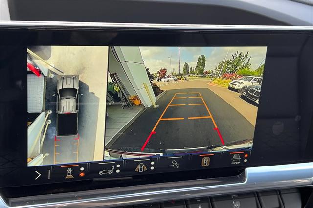2025 GMC Sierra 3500HD 4WD Crew Cab Standard Bed SLT
