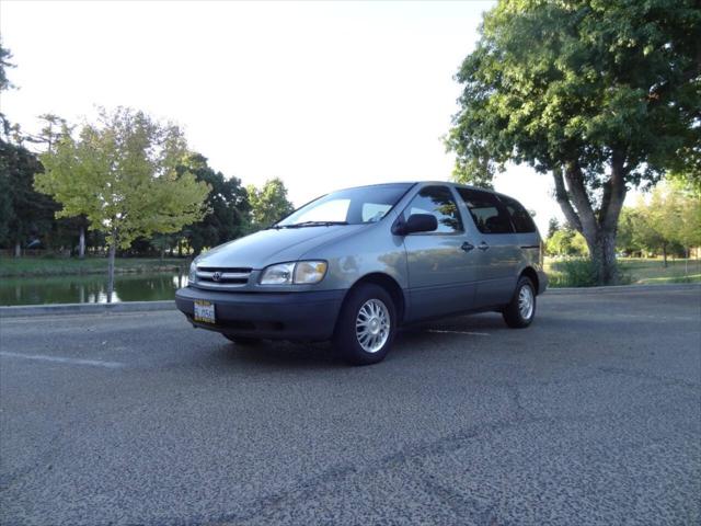2000 Toyota Sienna CE for sale in Turlock, CA