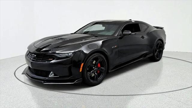 2022 Chevrolet Camaro RWD Coupe LT1 for sale in Dearborn, MI