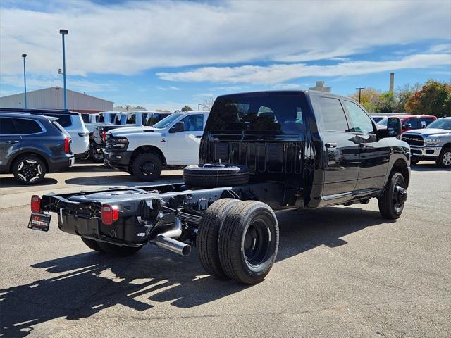 2026 RAM Ram 3500 Chassis Cab RAM 3500 TRADESMAN CREW CAB CHASSIS 4X4 60 CA 2026 RAM Ram 3500 Chassis Cab RAM 3500 TRADESMAN CREW CAB CHASSIS 4X4 60 CA