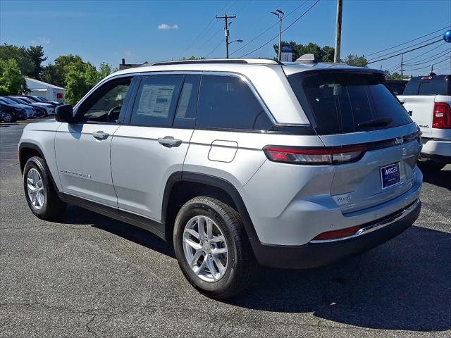 2025 Jeep Grand Cherokee Laredo X 4x4