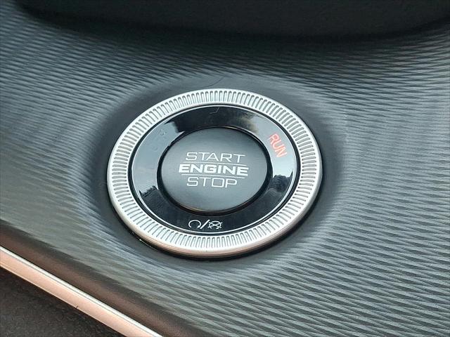 2025 Jeep Grand Cherokee Laredo X 4x4