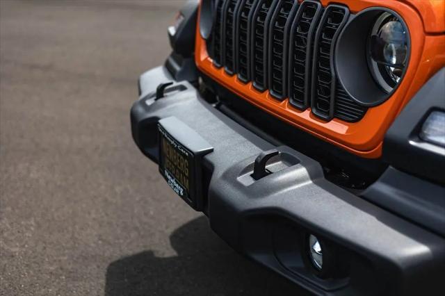2025 Jeep Wrangler 4-Door Summit 4x4